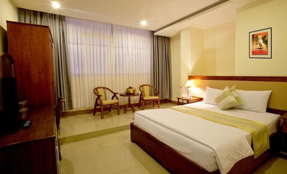 Nhat Thanh Hotel - Room