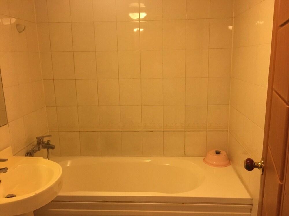 Napoli Motel - Bathroom