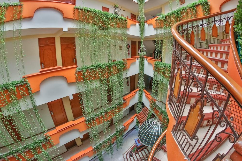 Hotel Báez Carrizal - Featured Image