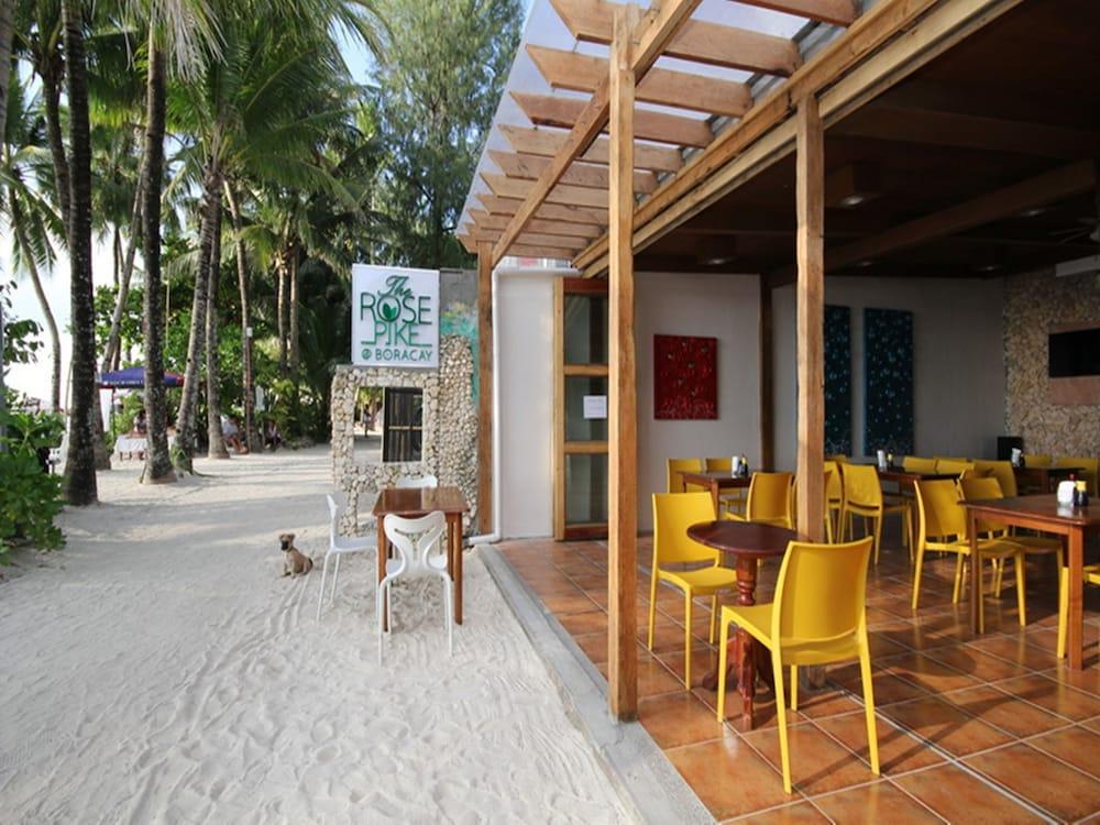The Rose Pike at Boracay - Interior Entrance