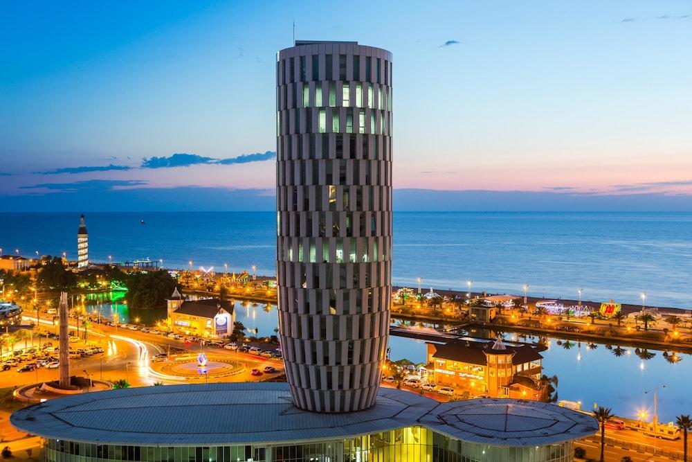 Best Western Premier Batumi - Property Grounds