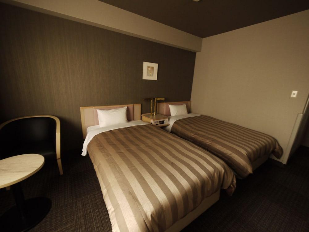 Hotel Route-Inn Tokyo Ikebukuro - Room
