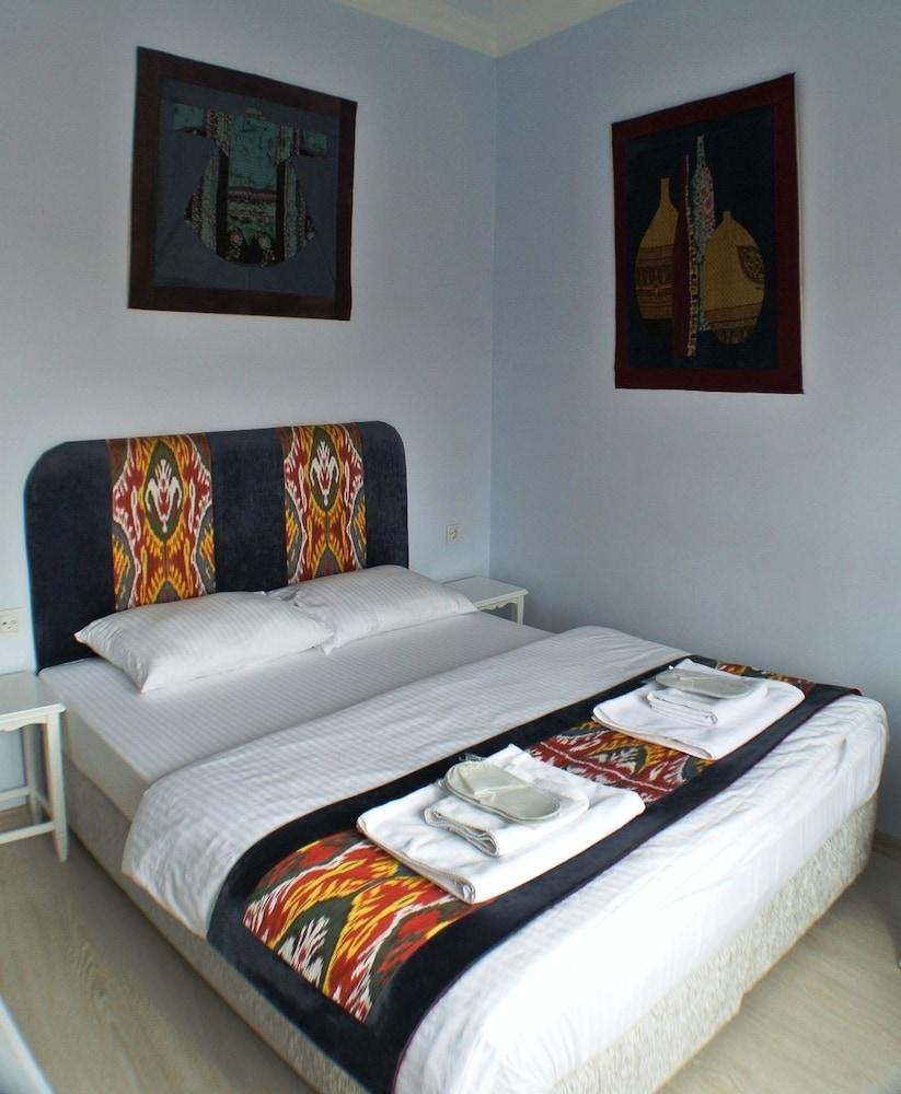 Hotel Sufi - Featured Image
